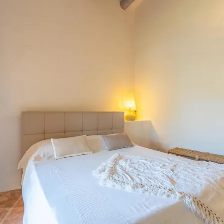 Villa Domo Mea - By Searly