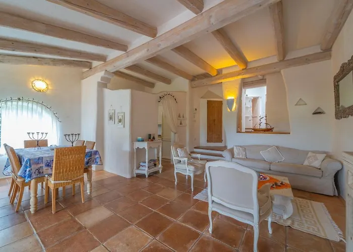 Domo Mea - By Searly Porto Cervo